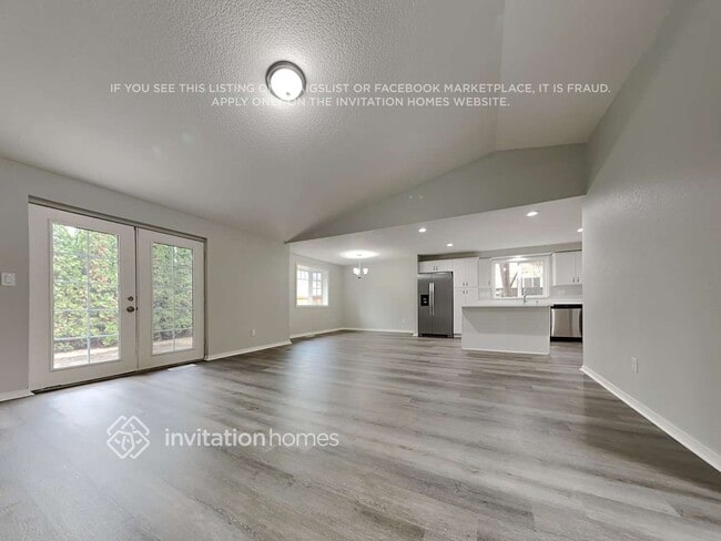 Photo - 5936 Danials Loop SE