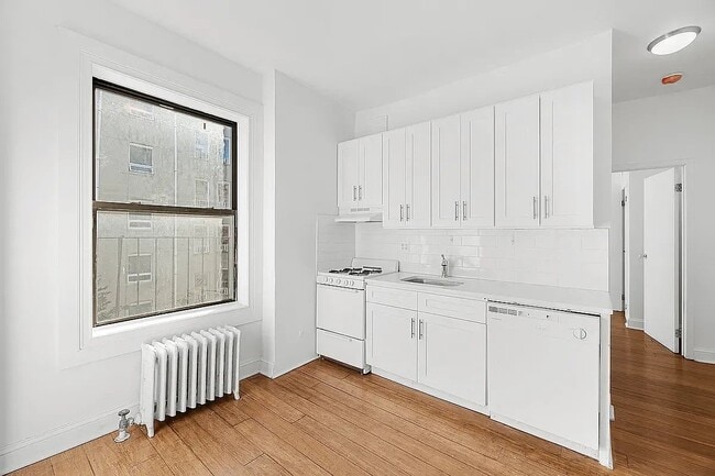 Photo - 619 E 5th St Unidad 12A
