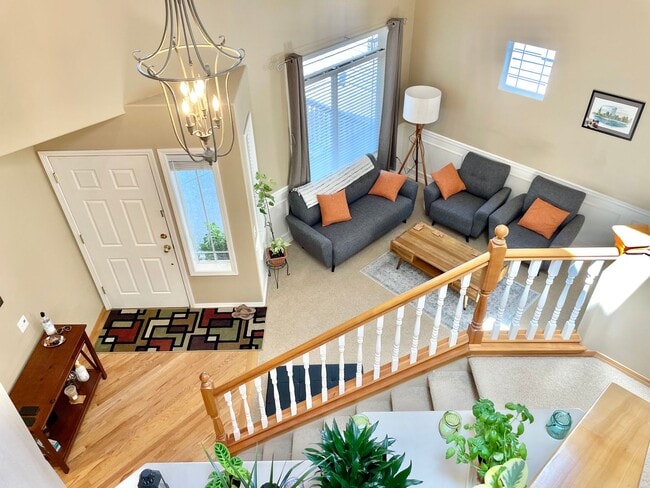 Photo - Spacious 4 bedrooms + Den, A/C! Pet(s)!