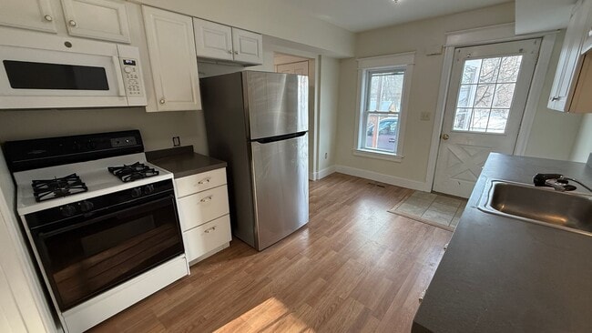 Photo - 391 Portland St Unit A