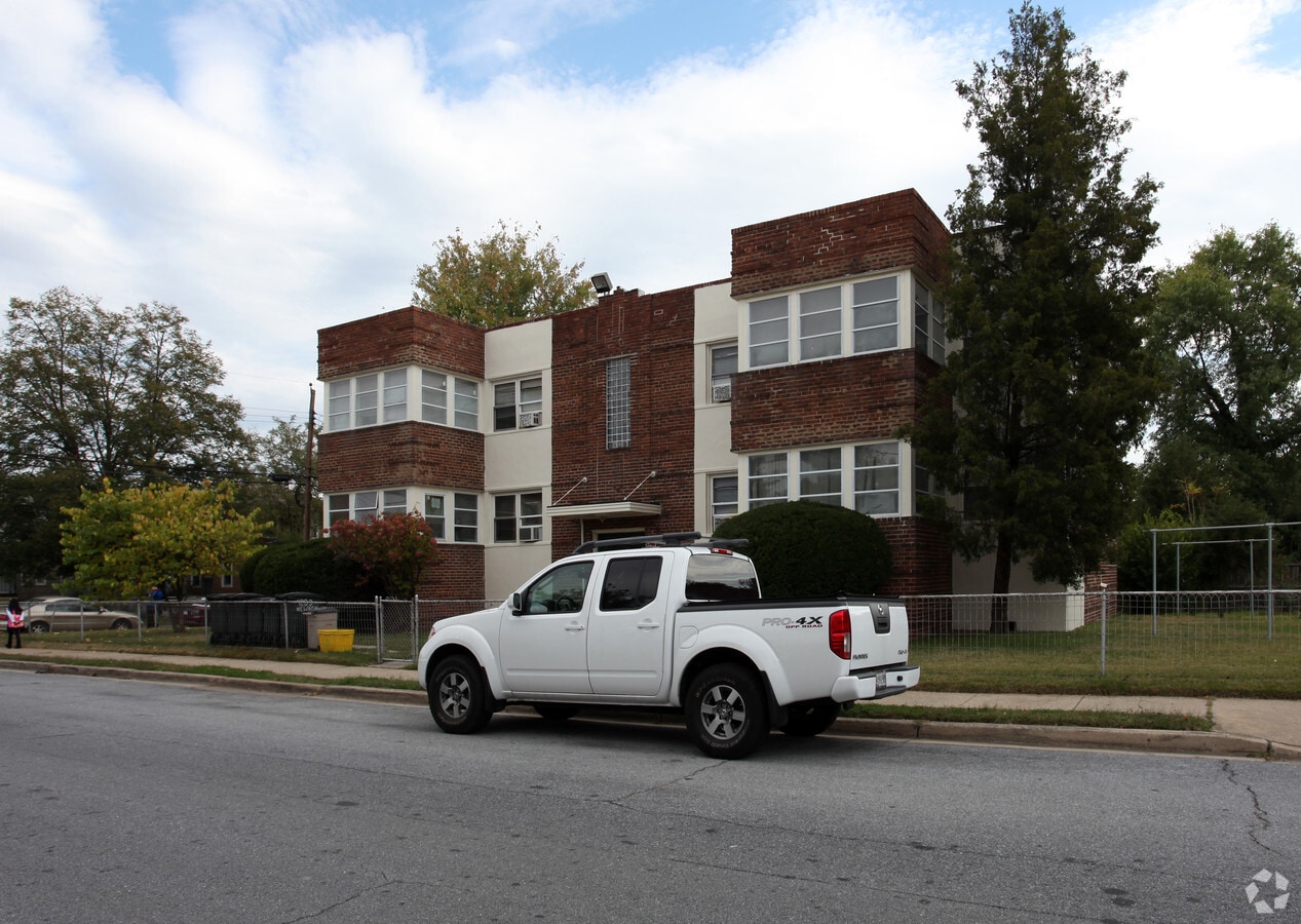 Photo - 4209 Newark Rd Apartments