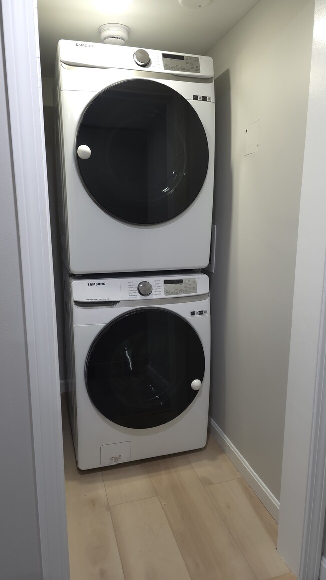 Photo - 266 Mountain Ave Unidad Aparment