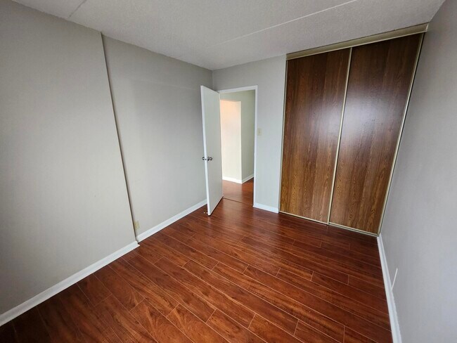 Photo - 411 Ellerdale St Unit 604