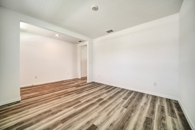 Photo - 10520 Farm Hill Ave