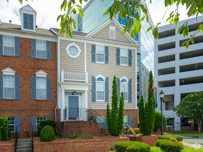 Building Photo - 14725 Ballantyne Village Way Rental