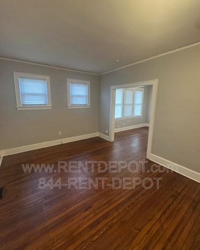 Photo - 501 Maxwell Ave