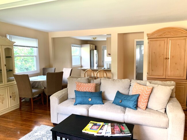 Photo - 497 Chase Rd