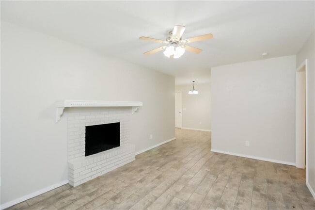 Photo - 1153 Elmhurst St