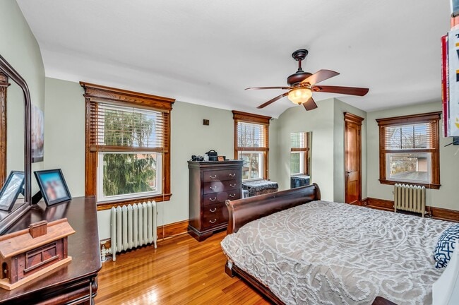 Photo - 195 Fairview Ave