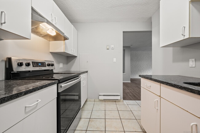 Photo - 100 State St