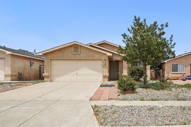 Building Photo - For Rent | 3 Bed / 2 Bath | 2 Car Garage |... Rental