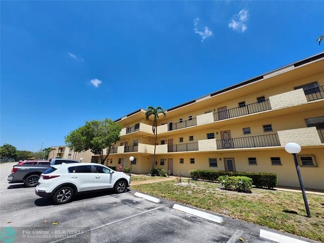 Photo - 301 Cambridge Rd Condo Unit 301