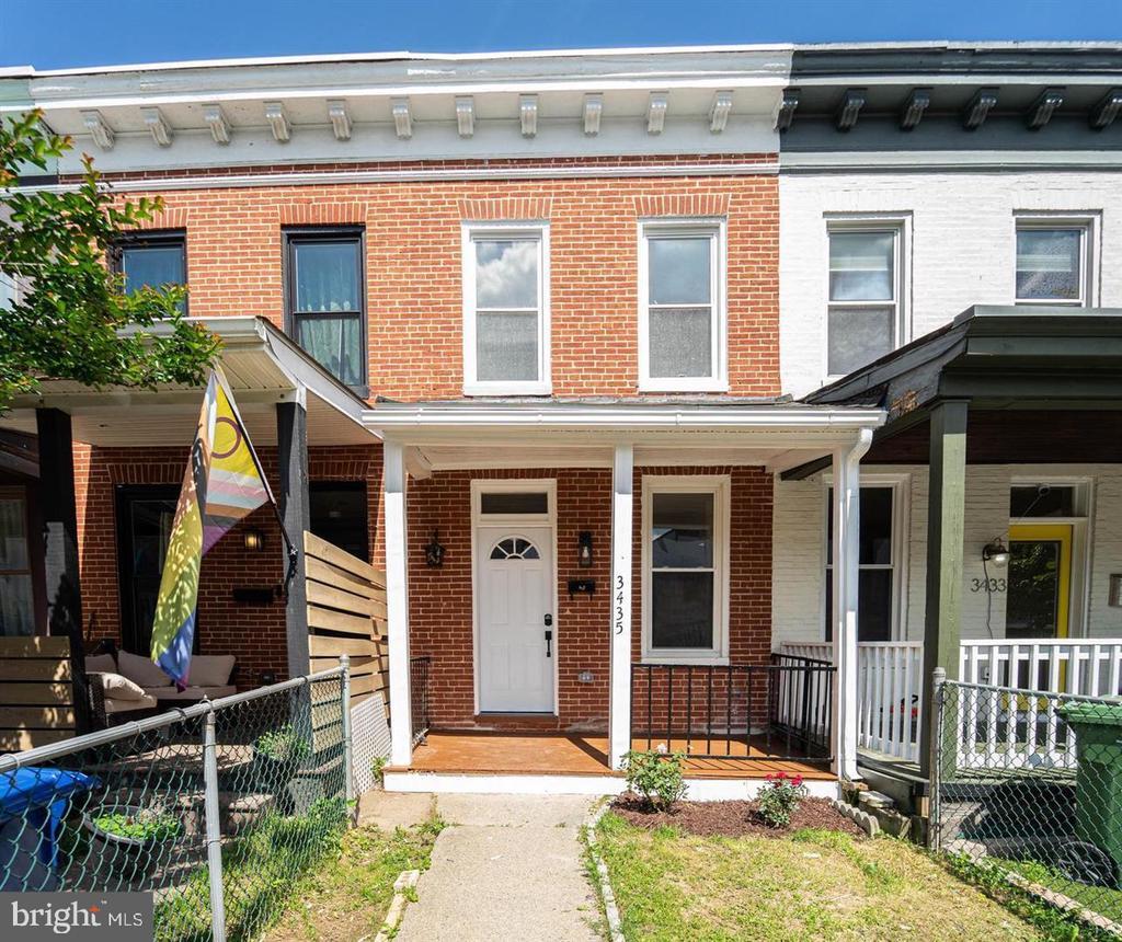 Photo - 3435 Hickory Ave