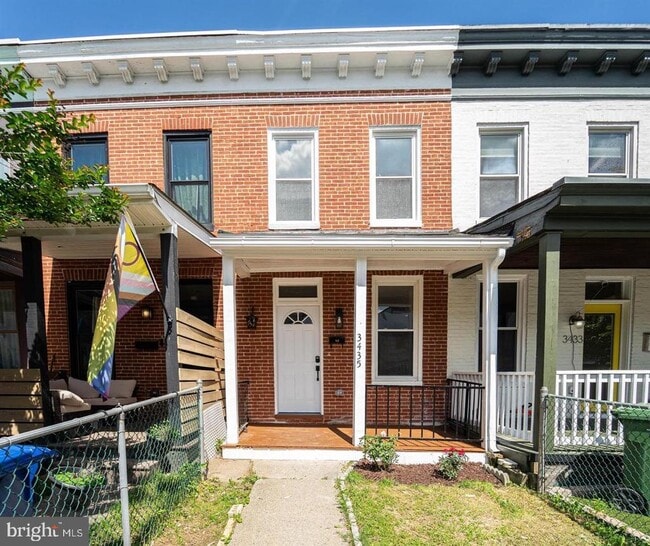 Building Photo - 3435 Hickory Ave