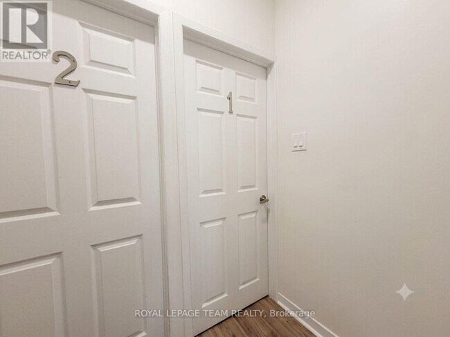 Photo - 14 Poplar St Unit 1
