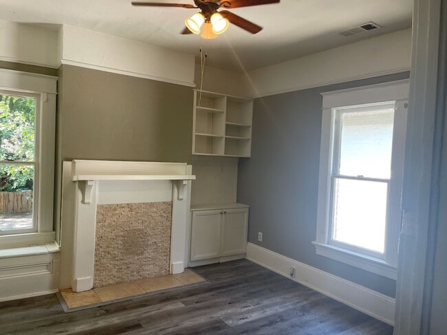 Photo - 890 N Highland Ave NE Unit Apt 4