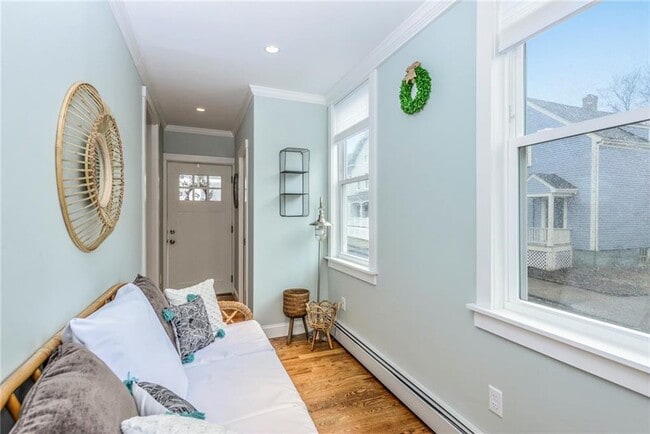 Photo - 21 Bayview Ave