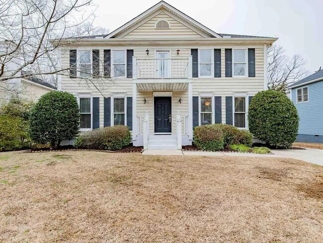 Building Photo - 242 Torrington Rd