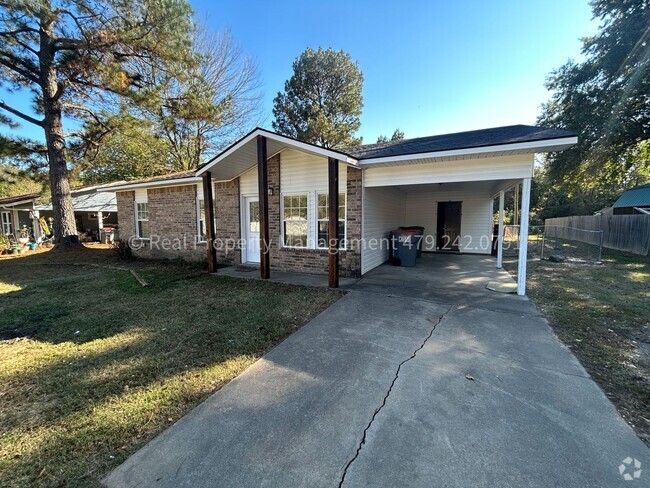 Building Photo - 1205 W Atlanta St Rental