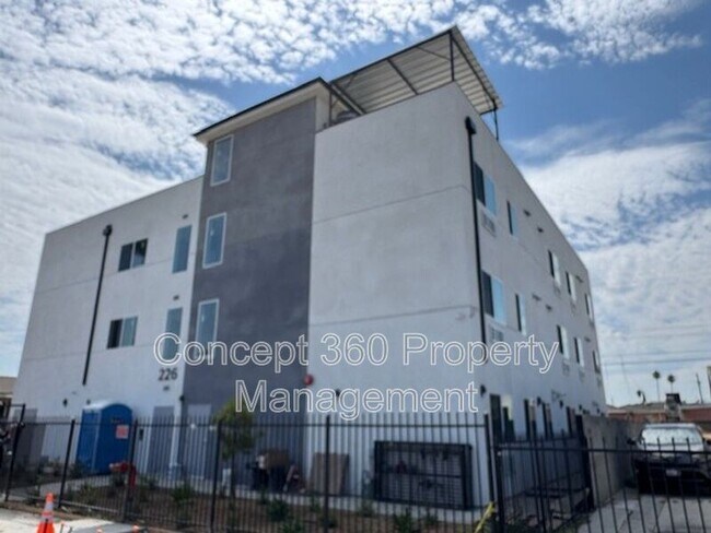 Building Photo - 226 W 87th St Rental