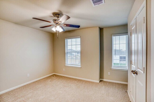 Photo - 8212 Sunberry Shadow Dr