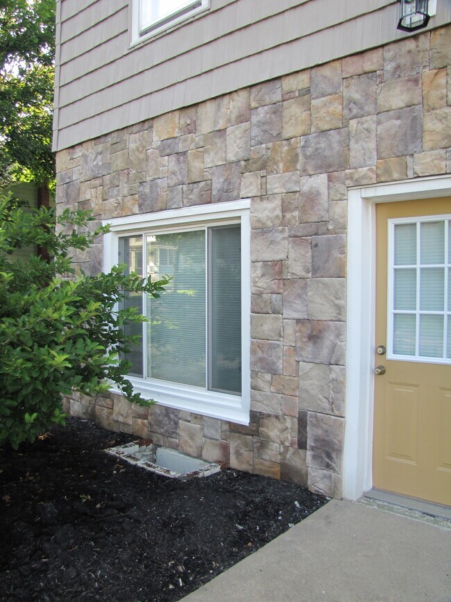 Photo - 44 Westmoreland St Unidad Second floor 2 bedroom un