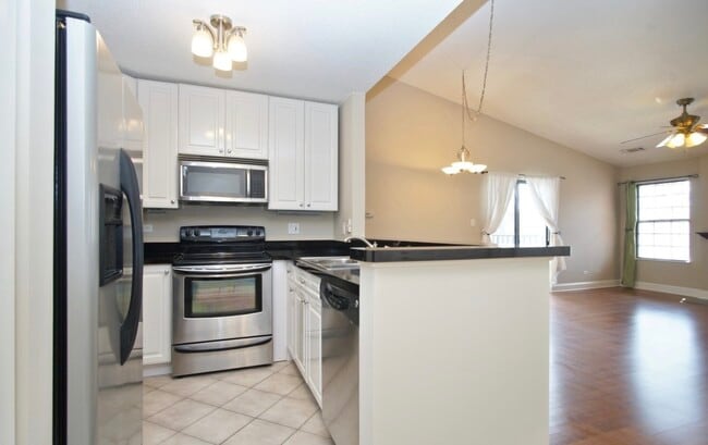 Photo - 1915 N Hicks Rd Unit 9302