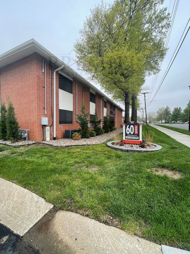 Photo - 6011 Barton Ave Unit 60W-6011