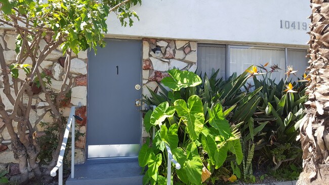 Photo - 10419 Regent St Unit 1