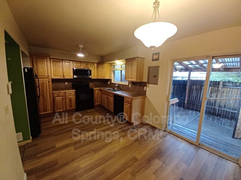 Photo - 1138 Delaware Dr