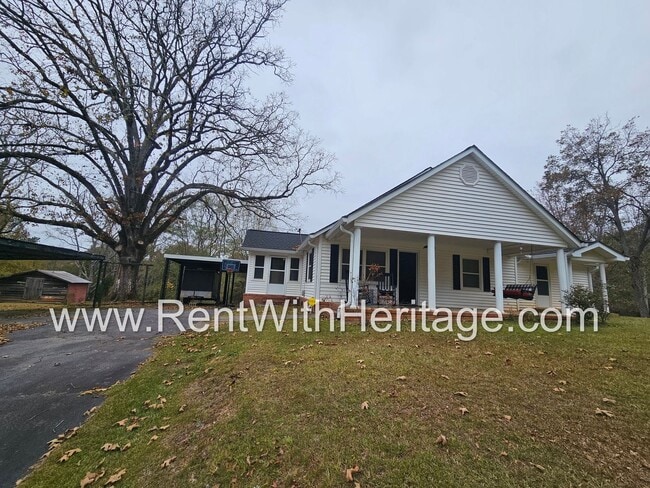 Photo - WOW!!!..GRANPA'S BUNGALOW /AWESOME RANCH HOME/ NATURE LOVER'S DREAM / GREAT LOCATION