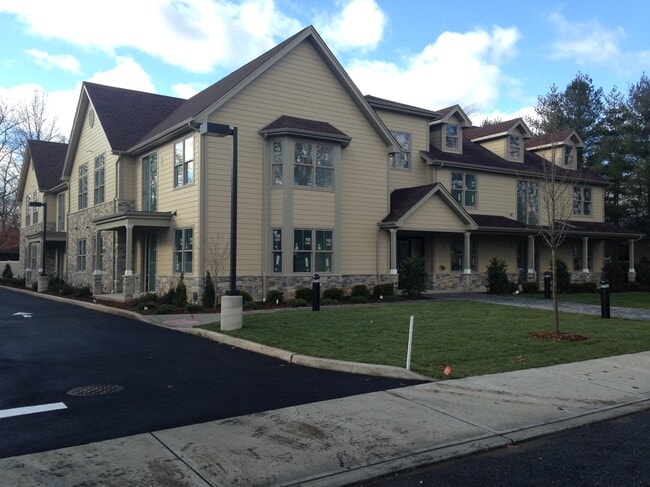 Photo - 40 Russell Ave Unit 204