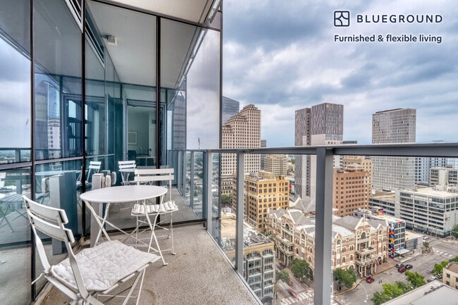 Photo - 501 Brazos St Unidad FL20-ID254