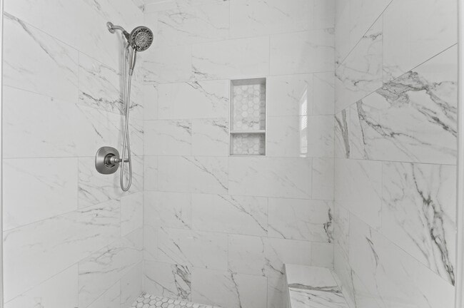 Photo - 2024 Jean St