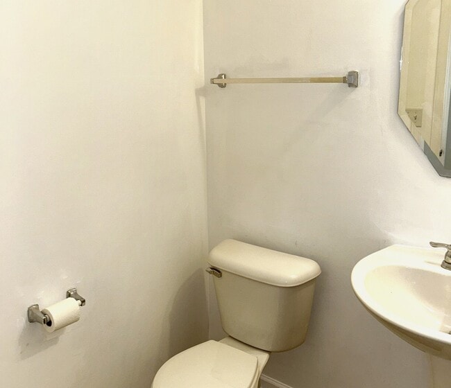 Photo - 9859 Williams Dr