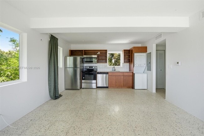 Photo - 127 NW 74th St Unidad 4