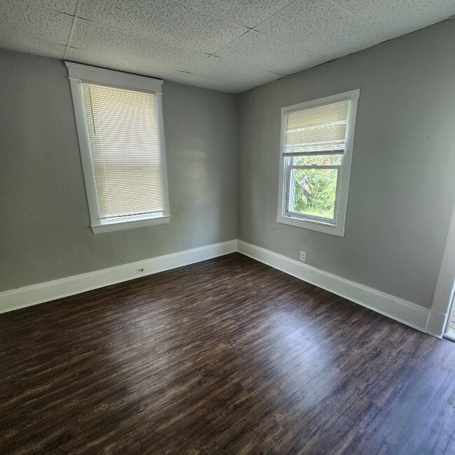 3020 Searsdale Ave Unit 2- Down Back