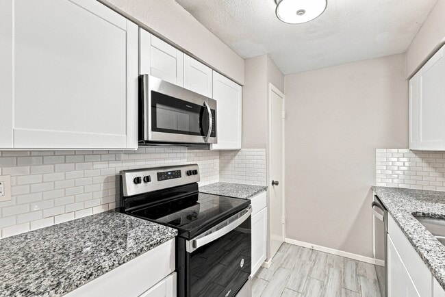 4BR/2.0BA Single Family - Garland