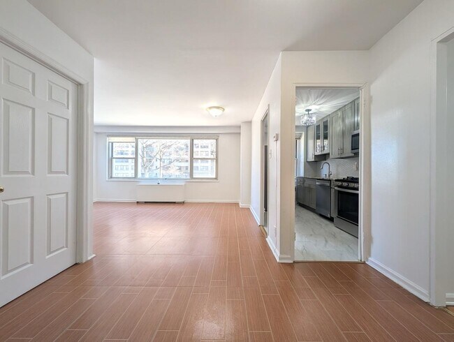 Photo - 225 St Pauls Ave