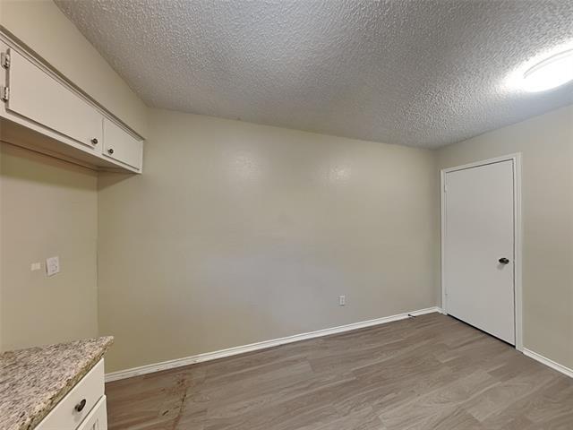 Photo - 852 NW Summercrest Blvd