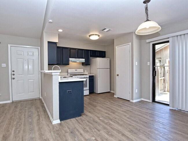 Photo - 2408 Berkett Dr