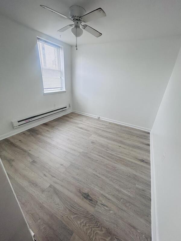 Photo - 7239 Guilford Rd