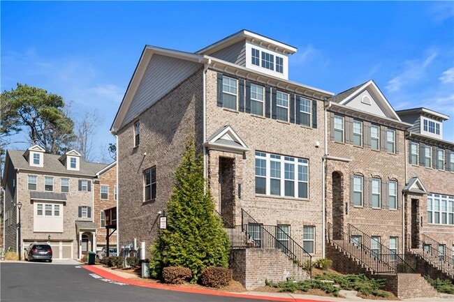 Photo - 1302 Harris Way S