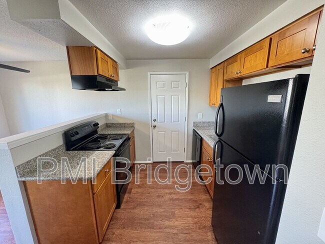 Photo - 3690 NE 8th St