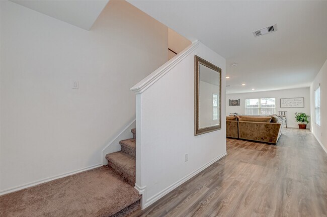 Photo - 1234 Blue Hazel Ct