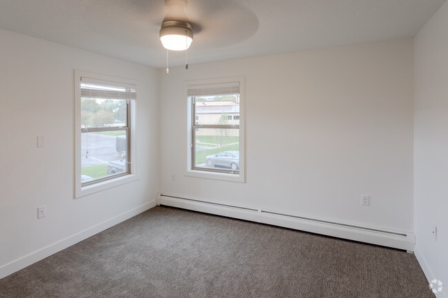 1BR, 1BA - 660 SF - The Markham