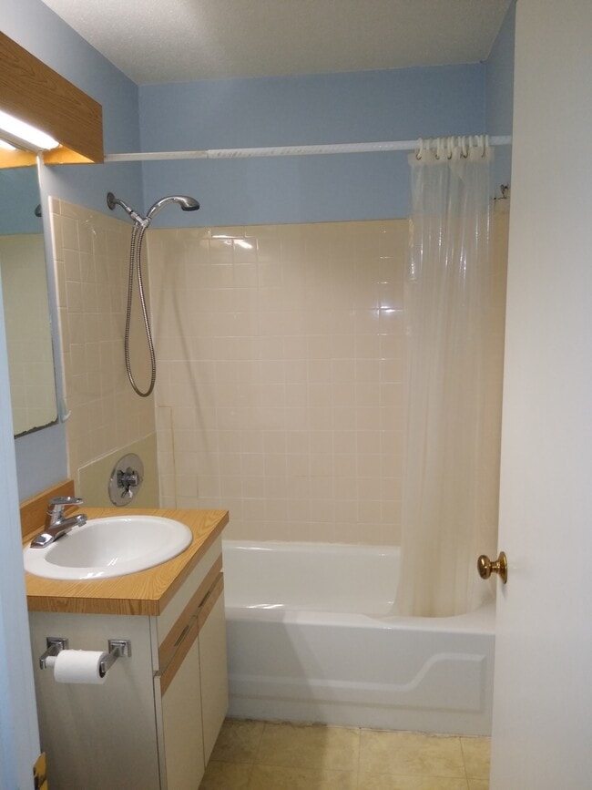 Photo - 22 Kenmar Dr Unit 213