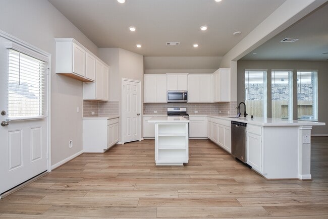Building Photo - 2642 Settler Hl Dr Rental