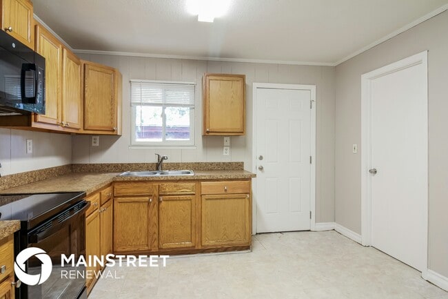 Photo - 9279 6th Ave