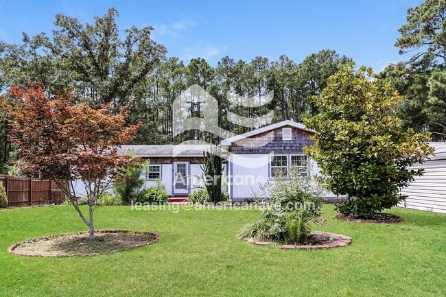 Building Photo - 216 McFayden Dr
